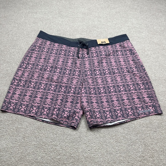 Patagonia Board Shorts Mens Size 40 Multicolor Drawstrings Lightweight - Picture 2 of 9
